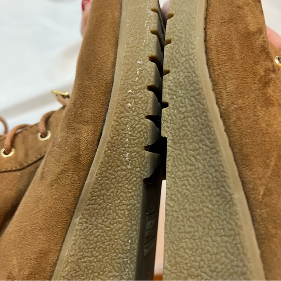 Michael Kors Myra Wendee Wedge Boot, size 5 - Picture 10 of 10